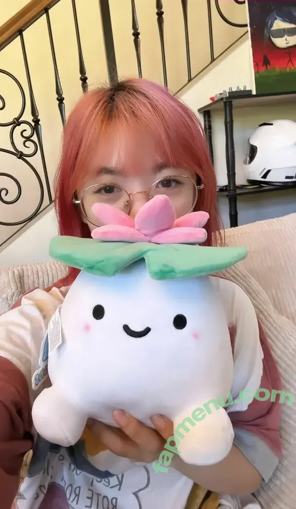 LilyPichu nude photo #0051 (onlysaber)