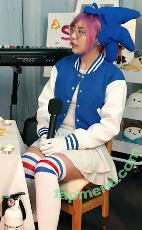 LilyPichu nude photo #0291 (onlysaber)