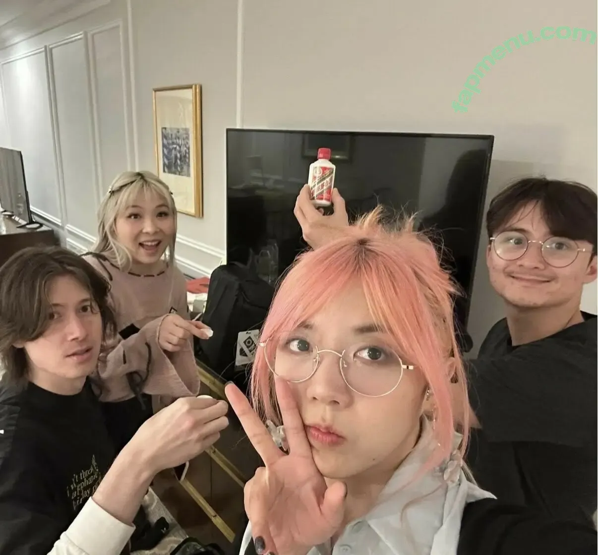 LilyPichu nude photo #0305 (onlysaber)