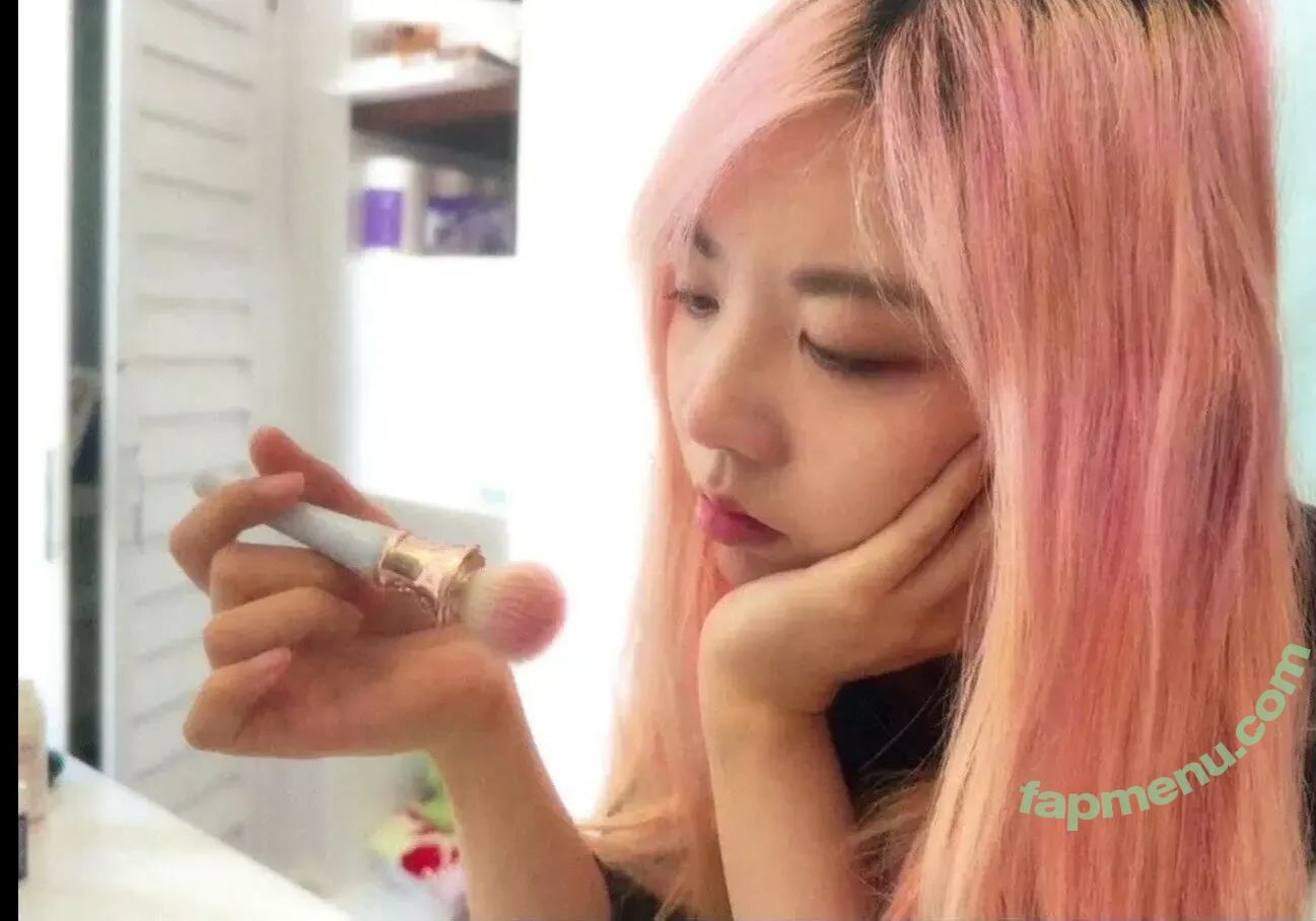 LilyPichu nude photo #0369 (onlysaber)