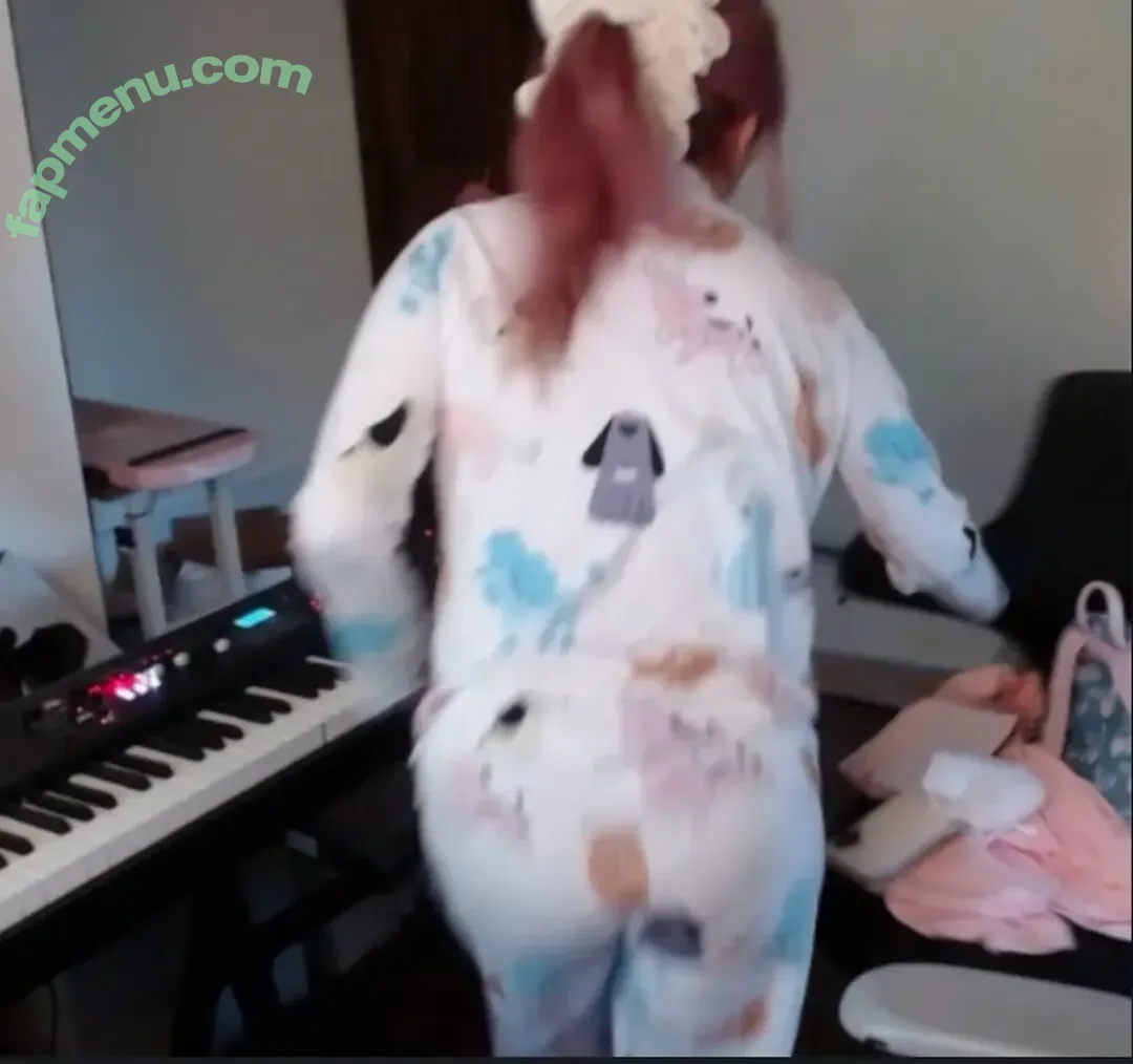 LilyPichu nude photo #0425 (onlysaber)