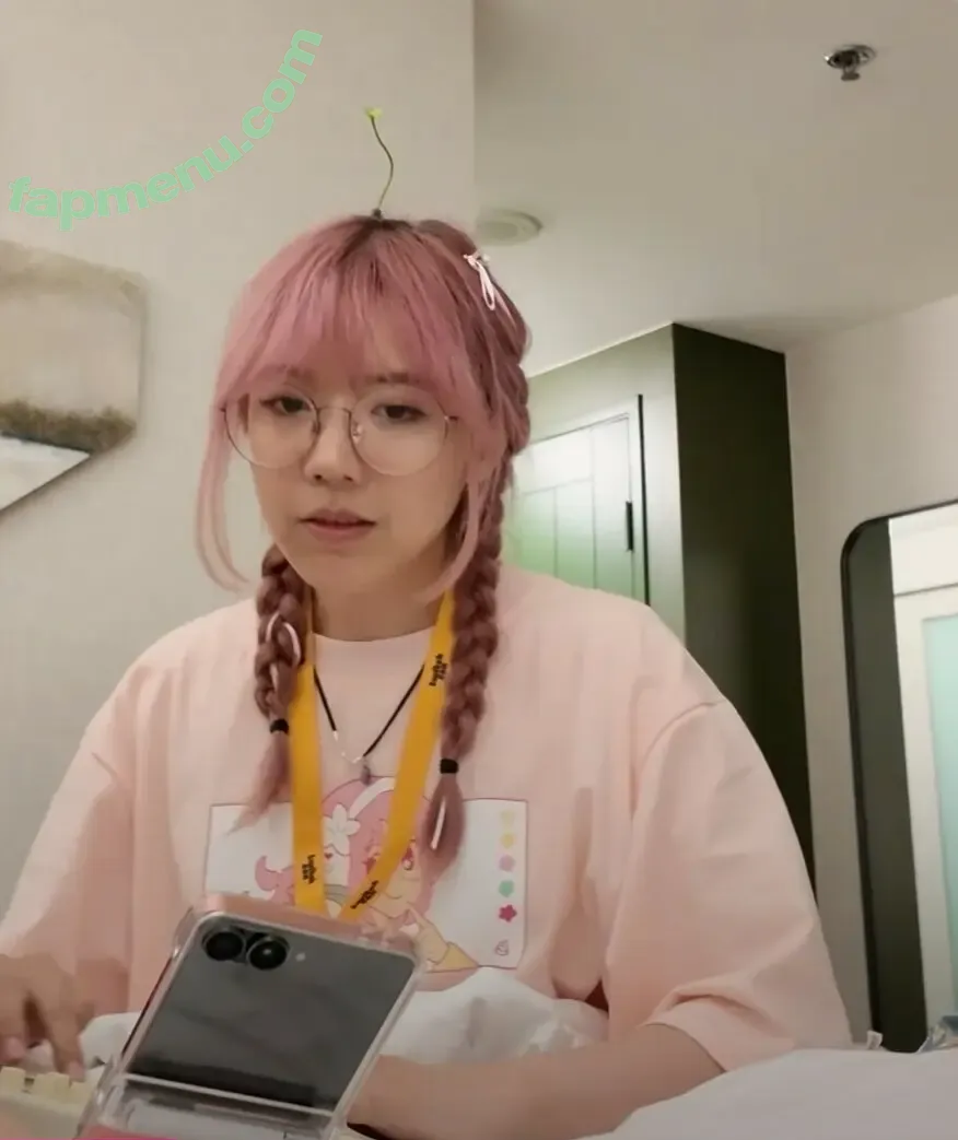 LilyPichu nude photo #0435 (onlysaber)