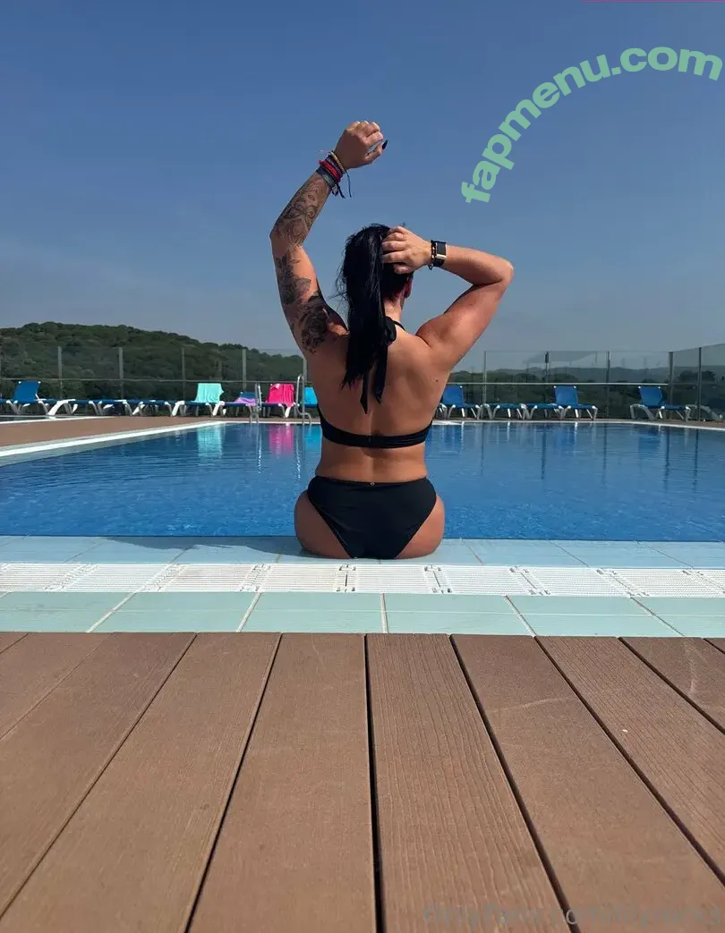 lilyrocks nude photo #0006 (iamlilyrocks)