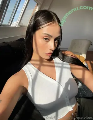  nude photo #0001