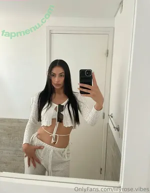  nude photo #0003
