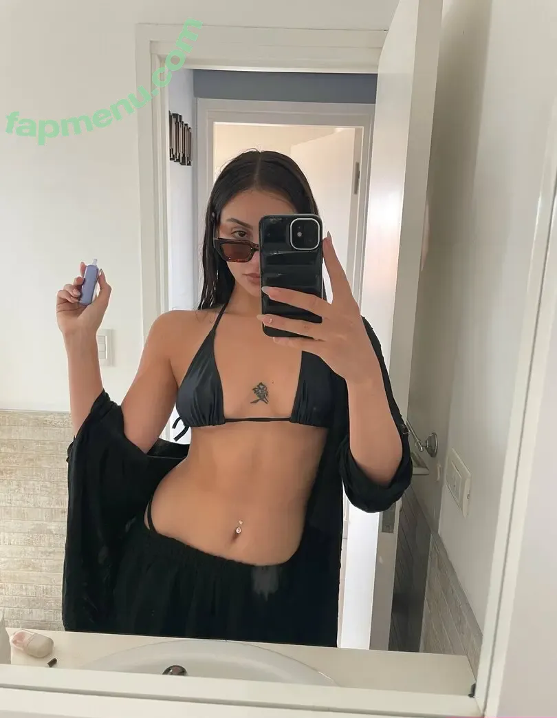 lilyrose.vibes nude photo #0018 (lilyrose.vibes)