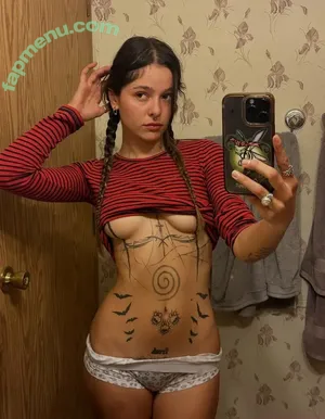 LilystrangeInk / lilystrange.ink nude photo #0010