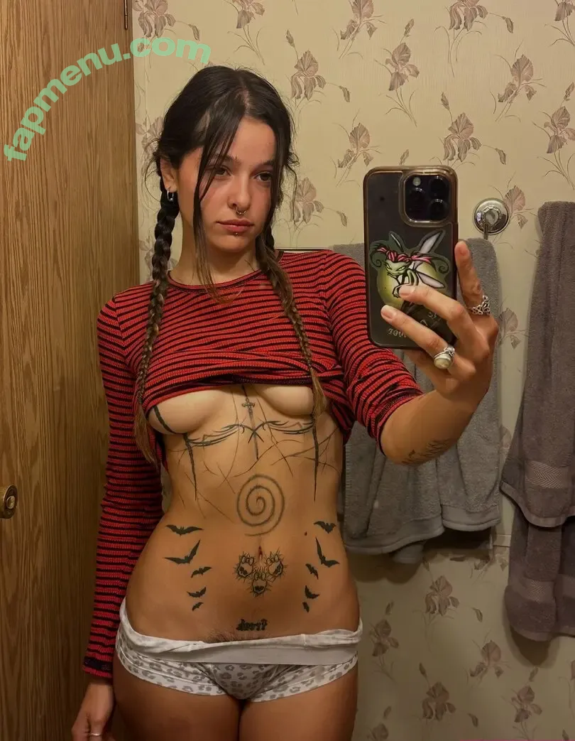 LilystrangeInk nude photo #0005 (lilystrange.ink)