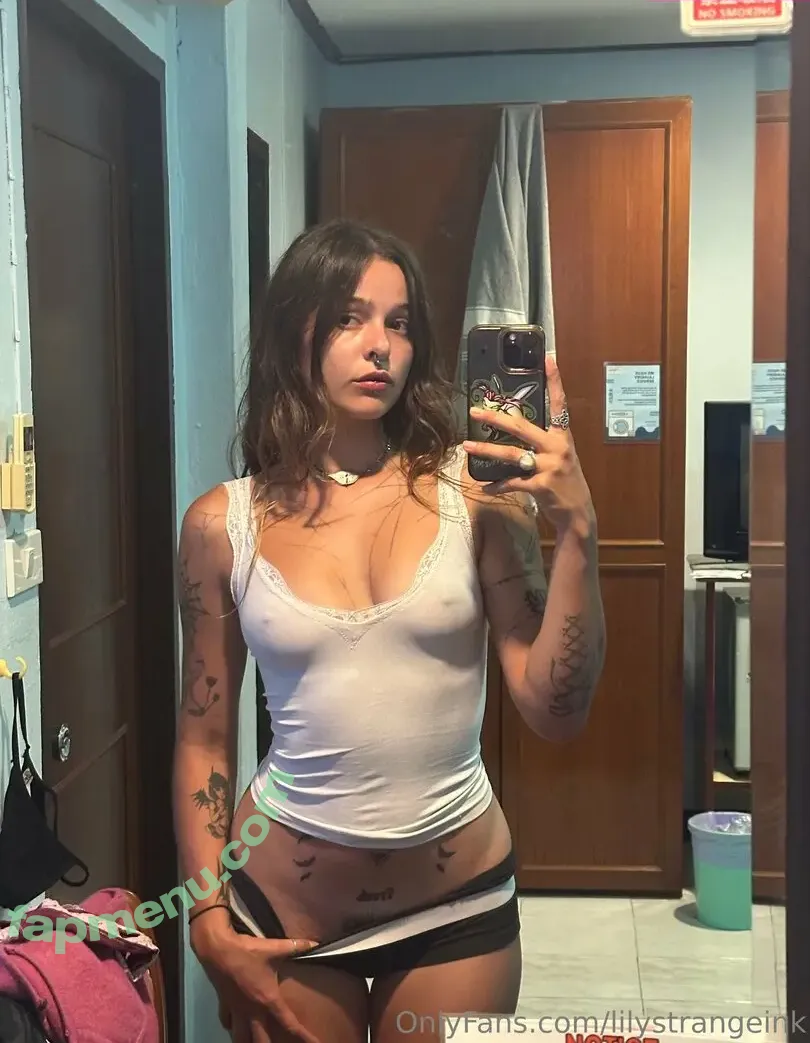 LilystrangeInk nude photo #0013 (lilystrange.ink)