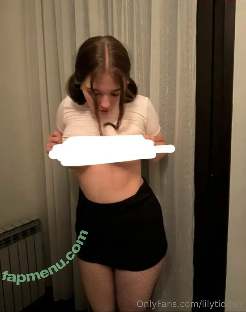 lilytiddsfr nude photo #0005 (lilytiddsfr)