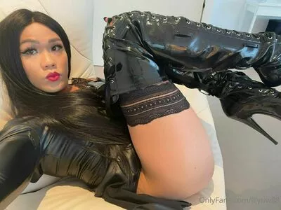 lilyuw88 / ts_lilyuw88 nude photo #0219