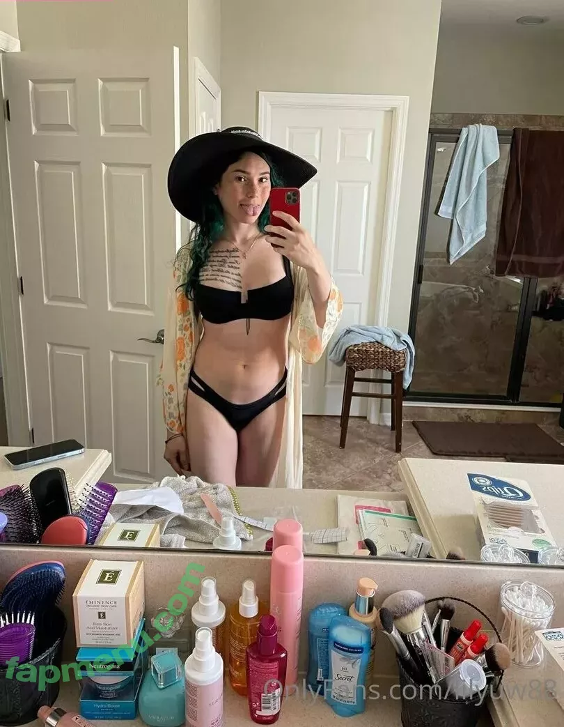 lilyuw88 nude photo #0161 (ts_lilyuw88)