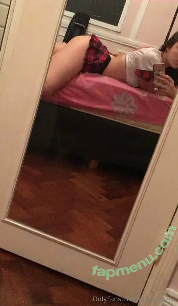 lilyxwzzz nude photo #0002 (lilyxwzzz)