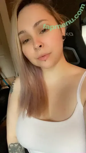 lilyxxnilefree / lilyxxnile nude photo #0021