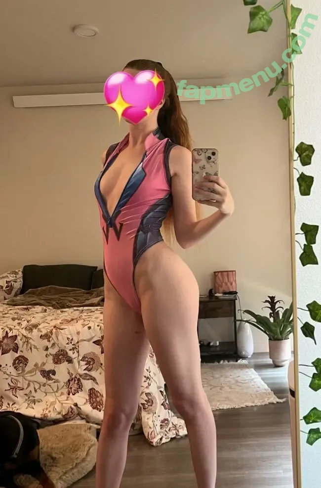 Lilyybunny nude photo #0029 (_lilybunny / lilydaisyphillips / lilyybunnyy)