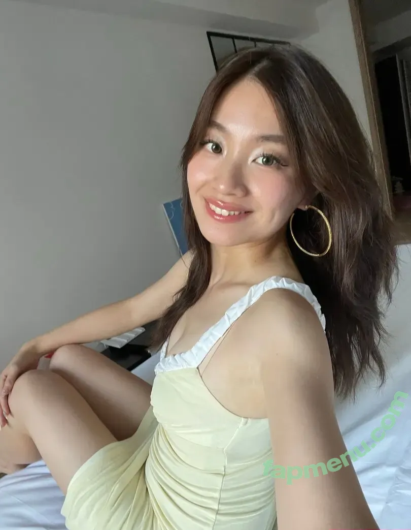 Lin ASMR nude photo #0015 (linlinasmr)