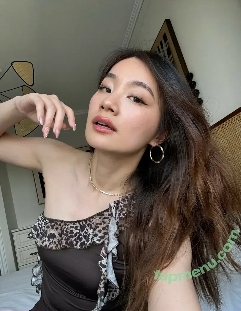 Lin ASMR nude photo #0073 (linlinasmr)