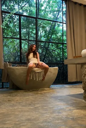 lina_demure / TerraFormer001 / _lina_official_ nude photo #0083