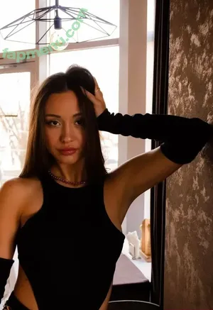  nude photo #0004