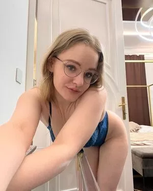 Lina-Klein / LinaKlein2000 / MDH / official_linaklein nude photo #0041