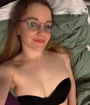 Lina-Klein / LinaKlein2000 / MDH / official_linaklein nude photo #0049