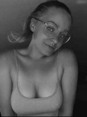 Lina-Klein / Lina Klein / LinaKlein2000 / MDH / official_linaklein nude photo #0081