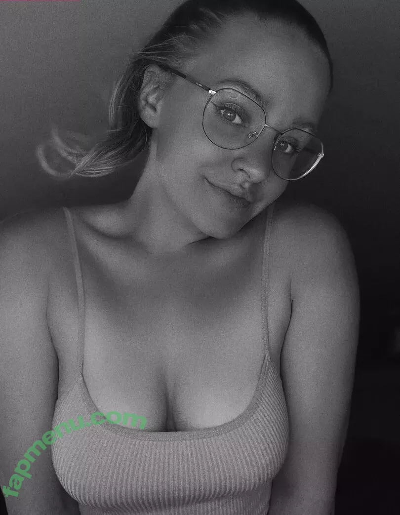 Lina-Klein nude photo #0004 (LinaKlein2000 / MDH / official_linaklein)