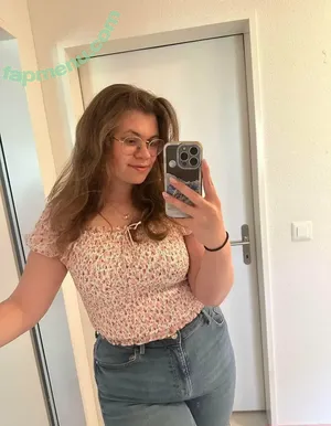 lina.privat / linaa_privat nude photo #0004