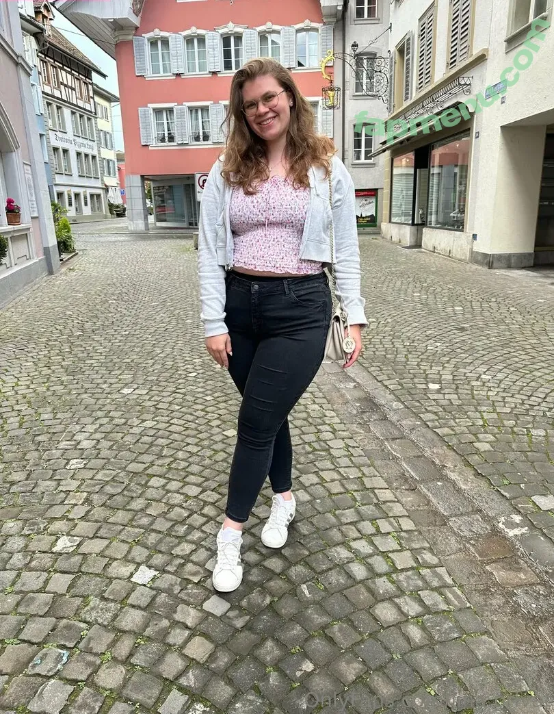 lina.privat nude photo #0013 (linaa_privat)