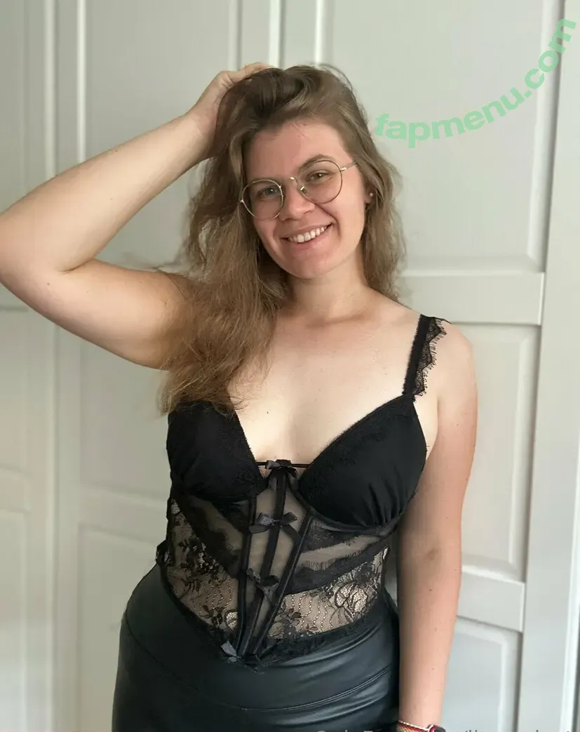 lina.privat nude photo #0045 (linaa_privat)