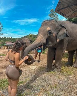 Lina Valeska / its_liinaaaa nude photo #0038