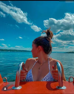 Lina Valeska / its_liinaaaa nude photo #0121