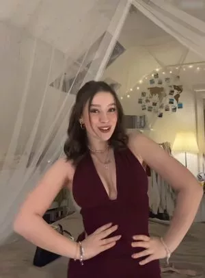 Lina Valeska / its_liinaaaa nude photo #0130