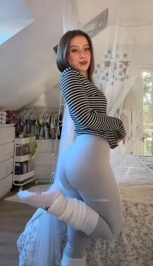 Lina Valeska / its_liinaaaa nude photo #0140