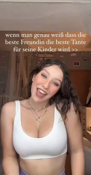 Lina Valeska / its_liinaaaa nude photo #0172