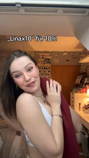 Lina Valeska / its_liinaaaa nude photo #0195