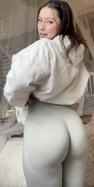 Lina Valeska / its_liinaaaa nude photo #0203