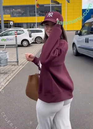 Lina Valeska / its_liinaaaa / linaxx04 nude photo #0668