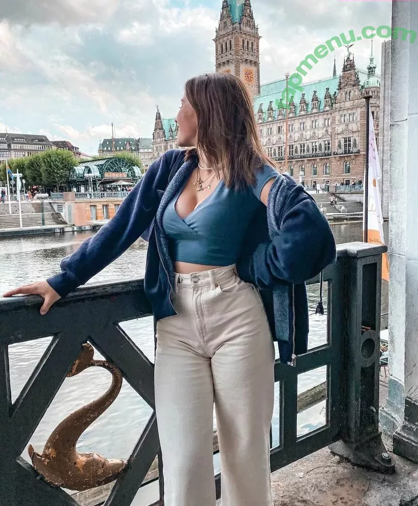 Lina Valeska nude photo #0006 (its_liinaaaa)