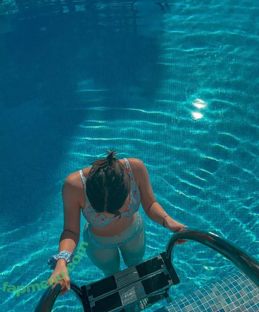 Lina Valeska nude photo #0011 (its_liinaaaa)