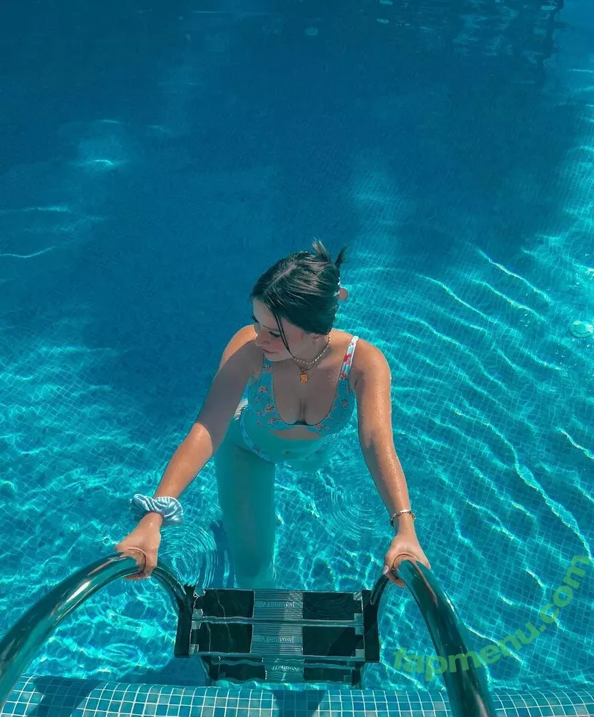 Lina Valeska nude photo #0013 (its_liinaaaa)