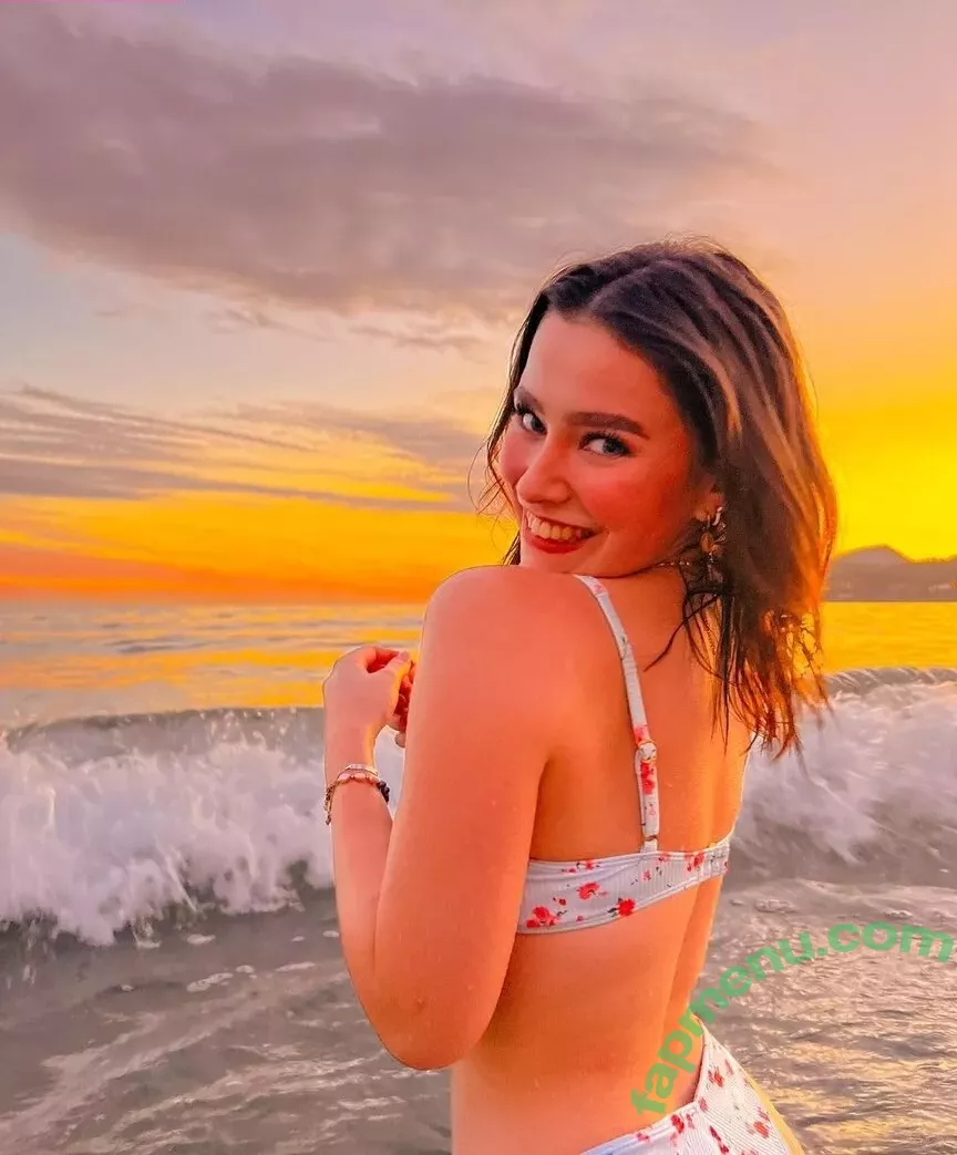 Lina Valeska nude photo #0056 (its_liinaaaa)