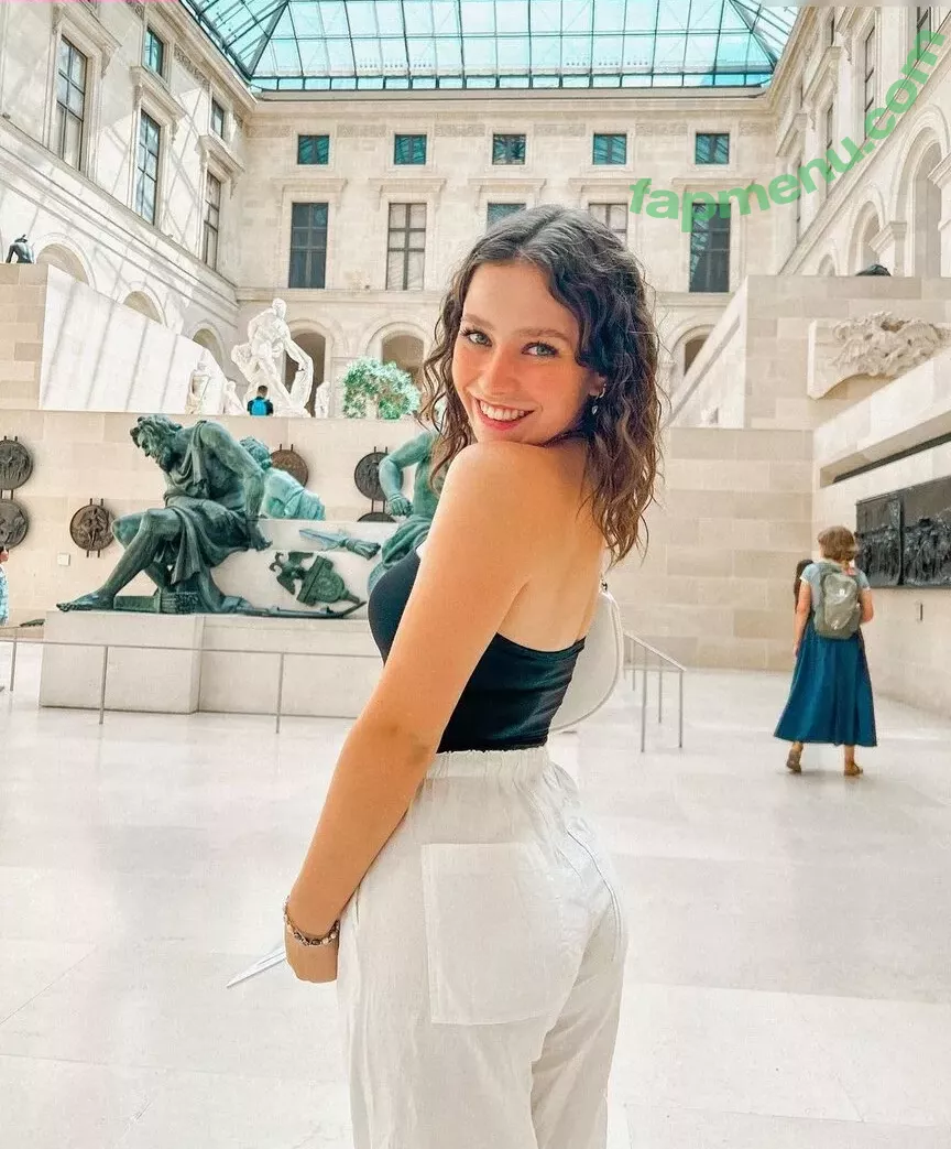 Lina Valeska nude photo #0078 (its_liinaaaa)