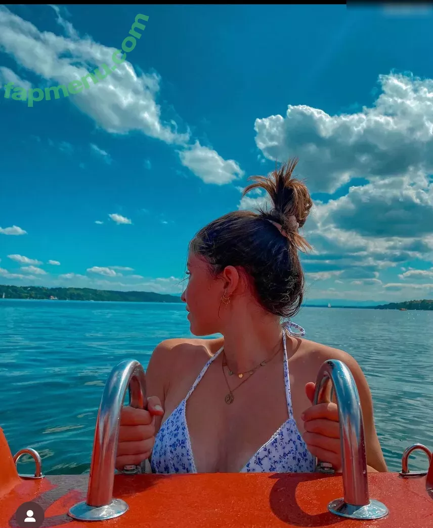 Lina Valeska nude photo #0121 (its_liinaaaa)