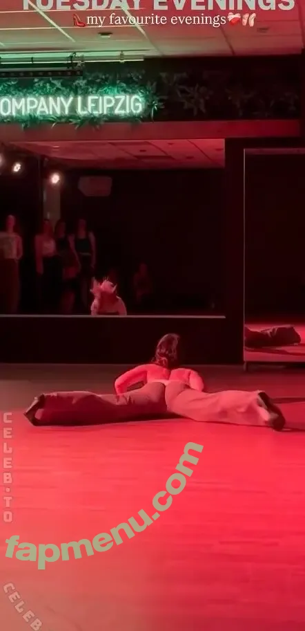 Lina Valeska nude photo #0737 (its_liinaaaa / linaxx04)