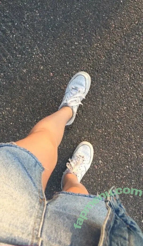 linabliss nude photo #0037 (lina.bliss)