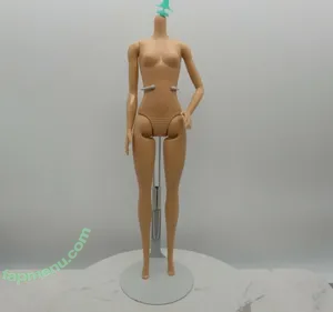  nude photo #0002