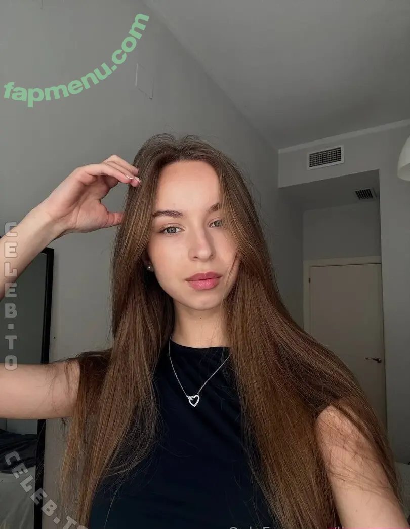 linaengel nude photo #0059 (linaengelxx)