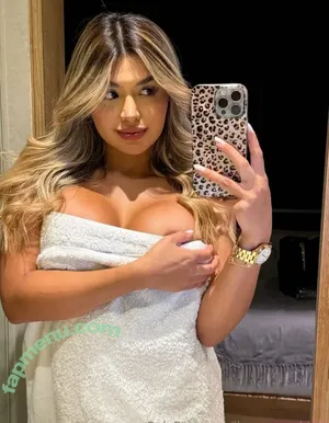 linaesmeraldaa / linaesmeraldaaa nude photo #0149