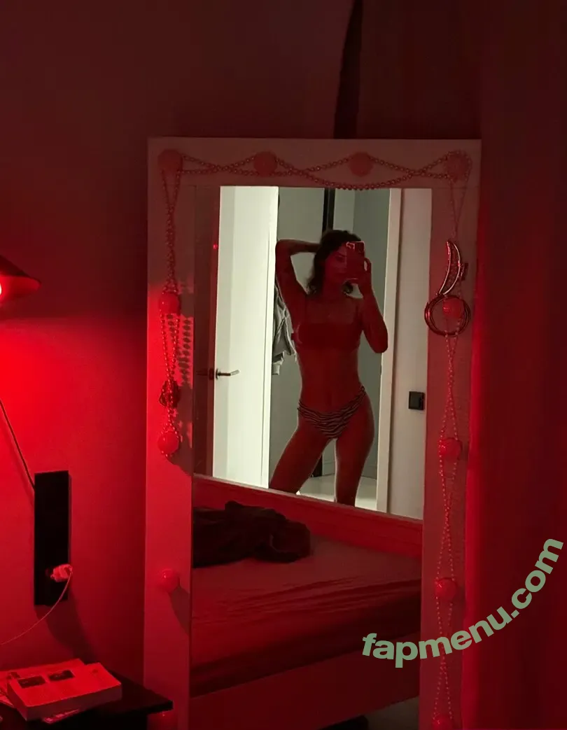 LinaIvy nude photo #0145 (HoneyAddicted / Xivylina / commanderivy)